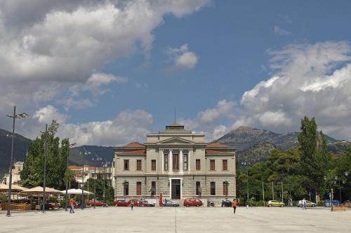 Άποψη του Δικαστικού Μεγάρου απο την Πλατεία Άρεως