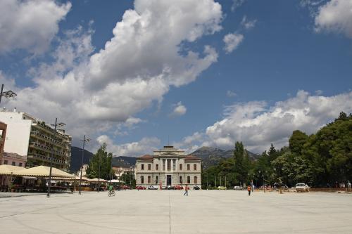 Άποψη του Δικαστικού Μεγάρου απο την Πλατεία Άρεως